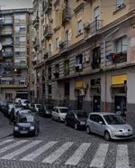 AD.PIAZZA GARIBALDI-AMPIO LOCALE DEPOSITO 800 MQ in Vendita