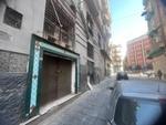 AD.PIAZZA GARIBALDI-AMPIO LOCALE DEPOSITO 800 MQ in Vendita