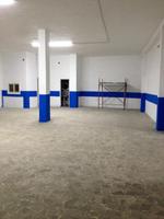 LOCALE COMMERCIALE IN AFFITTO – VIA GENERALE ENRICO COSENZ in Affitto