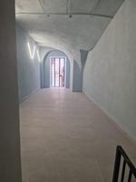 LOCALE COMMERCIALE SU DUE LIVELLI – AD. VIA A. DEPRETIS in Affitto